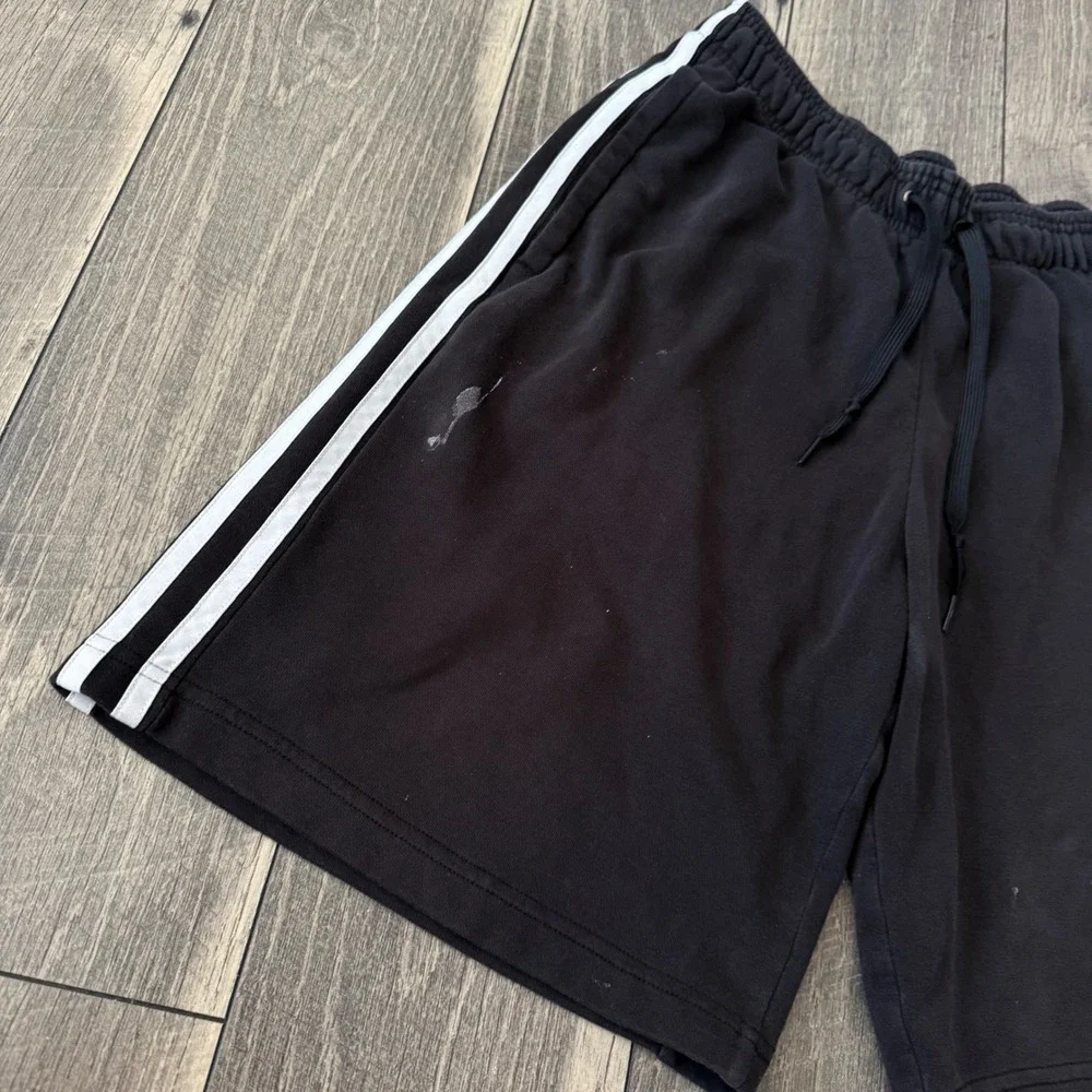 Adidas Essentials 3-Stripes Fleece Shorts Black White DU7830 Mens M Distressed